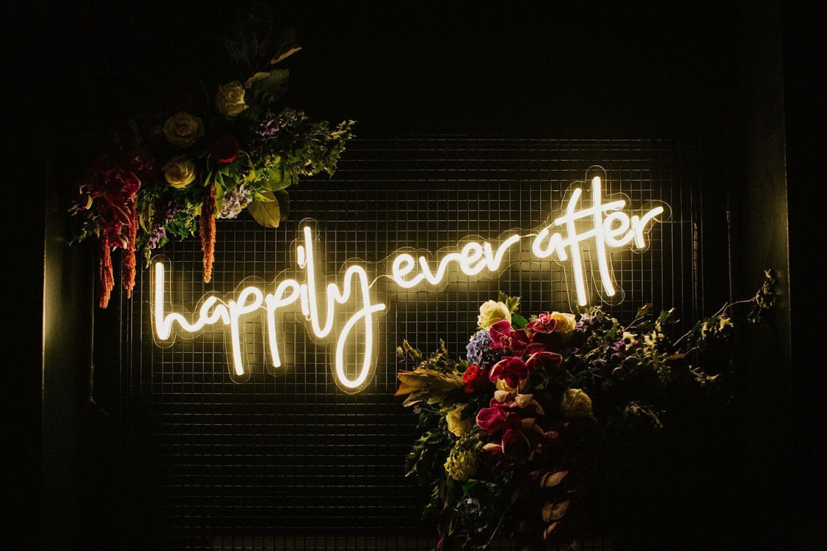 Creative Neon Sign Designs
